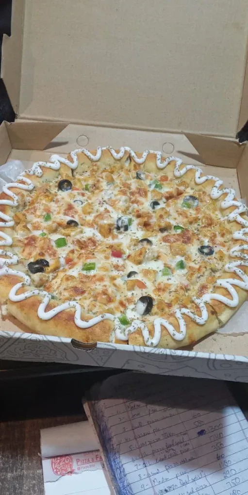 Royal Crust Pizza