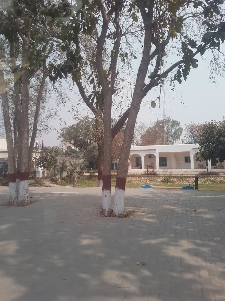 Gallery photo of DPO Office Sahiwal ڈسٹرکٹ پولیس آفیسر ڈی پی او ساہیوال کے دفتر