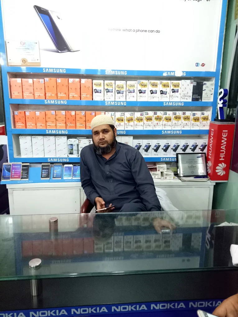 Gallery photo of Brothers Mobiles