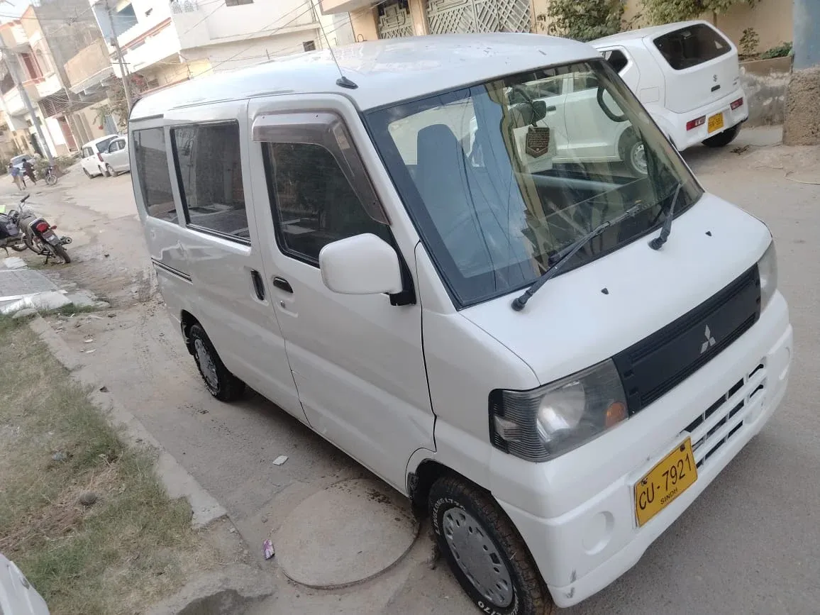 Rana Waqas rent A car logo